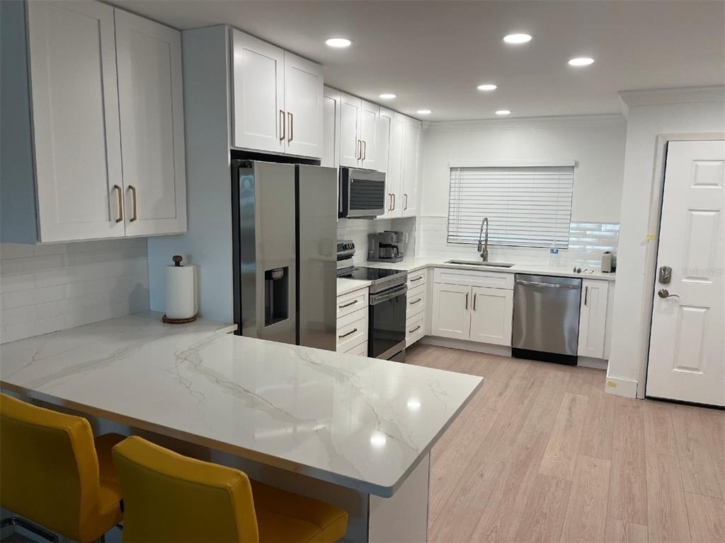 1028 Apollo Beach Boulevard - Photo 3