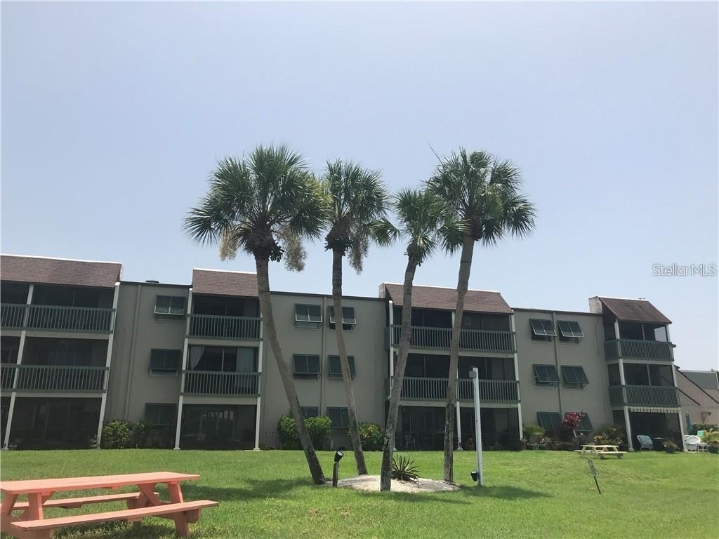 1028 Apollo Beach Boulevard - Photo 19