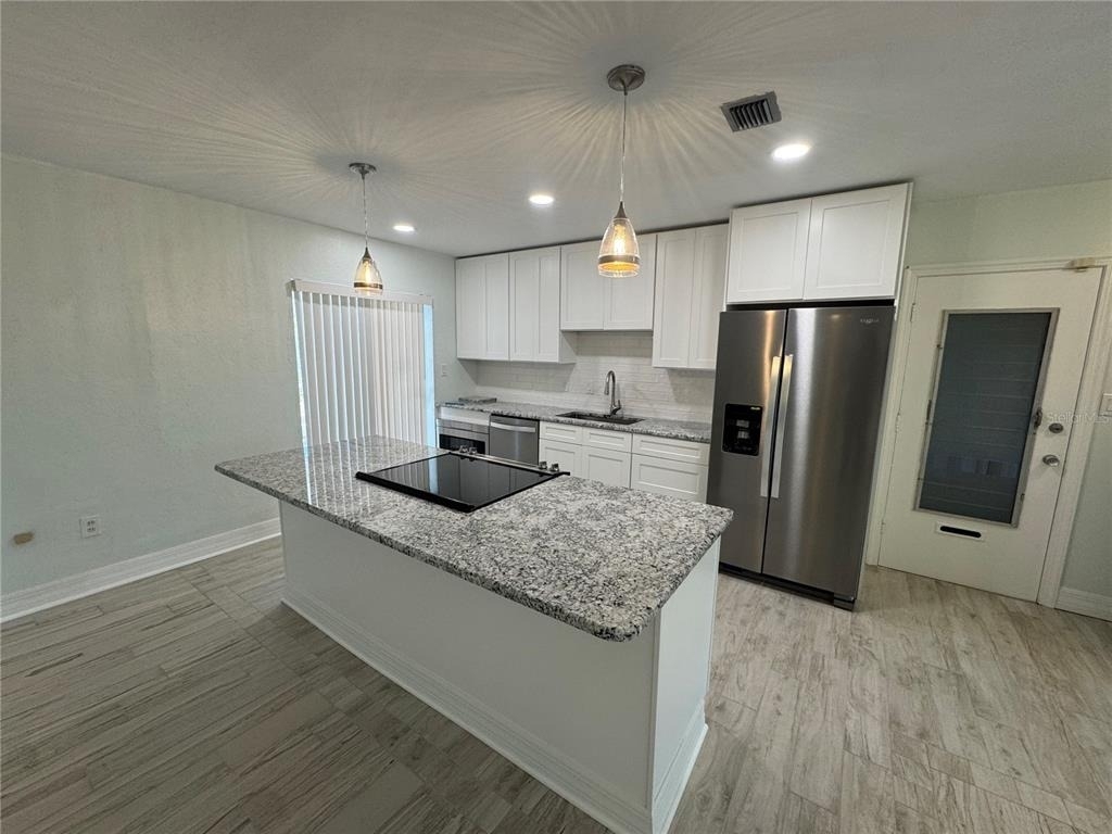 189 Small Street Se - Photo 2