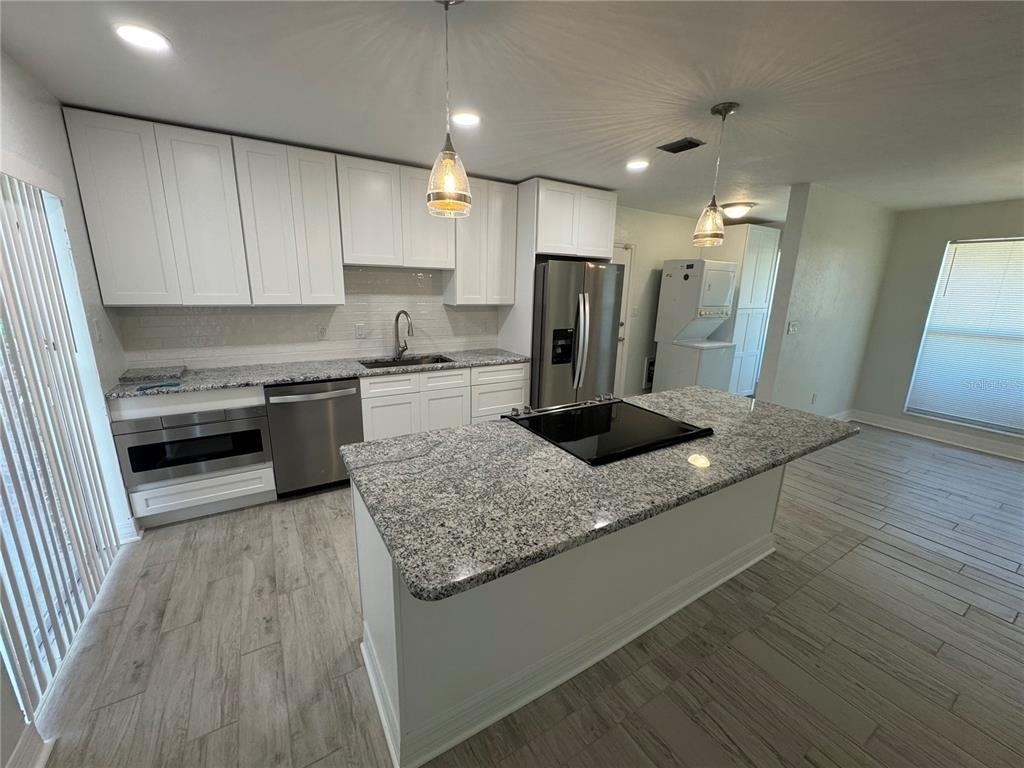 189 Small Street Se - Photo 3