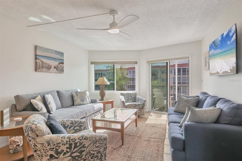 1250 N Portofino Drive - Photo 4