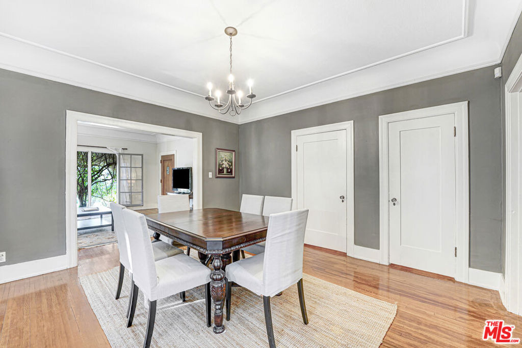 619 N Plymouth - Photo 5