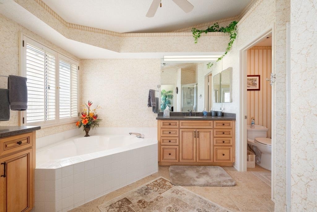 260 Vista Royale Circle E - Photo 23