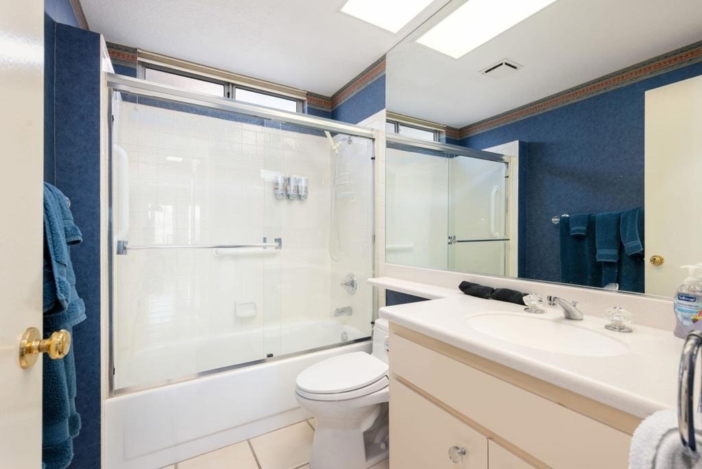 260 Vista Royale Circle E - Photo 12