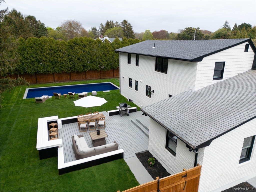 17 Underhill Drive - Photo 0
