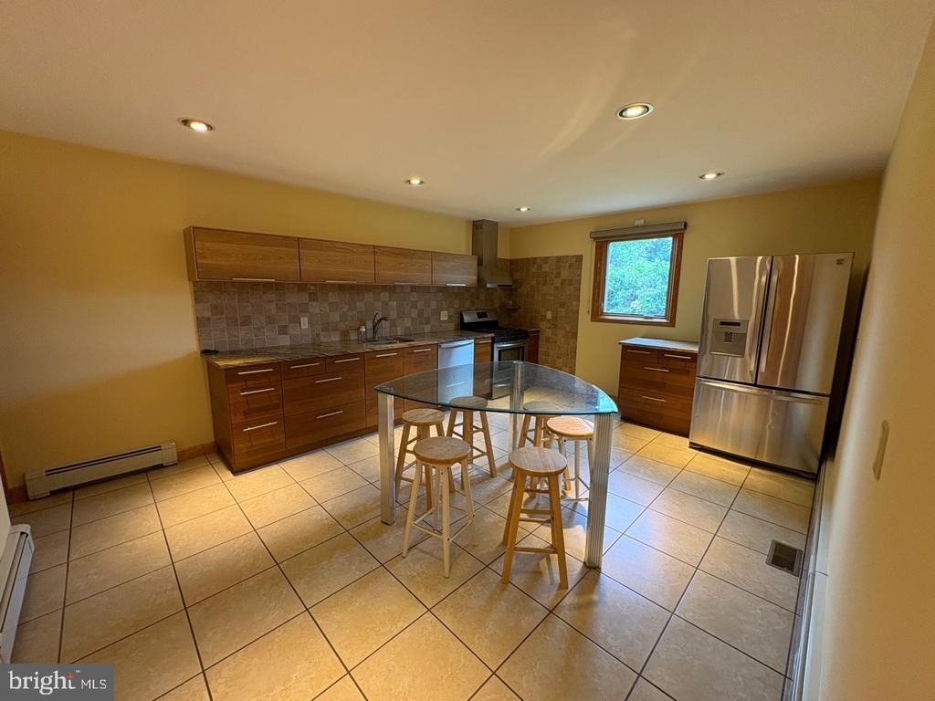 1040 Indiana Ave - Photo 4