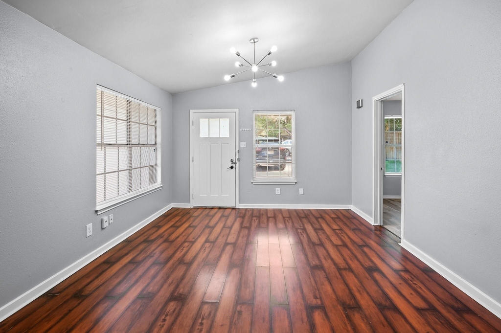 7617 Meador Ave - Photo 3