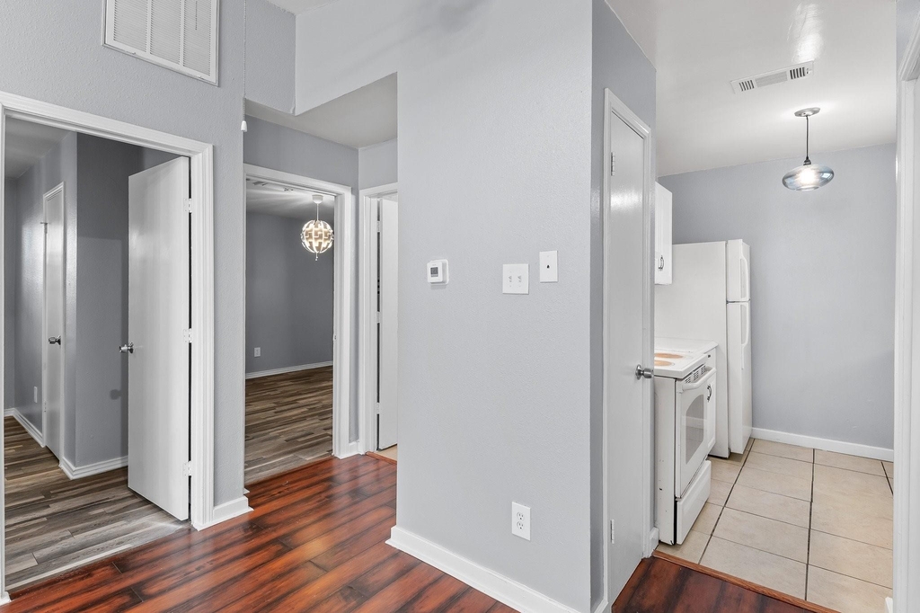 7617 Meador Ave - Photo 5