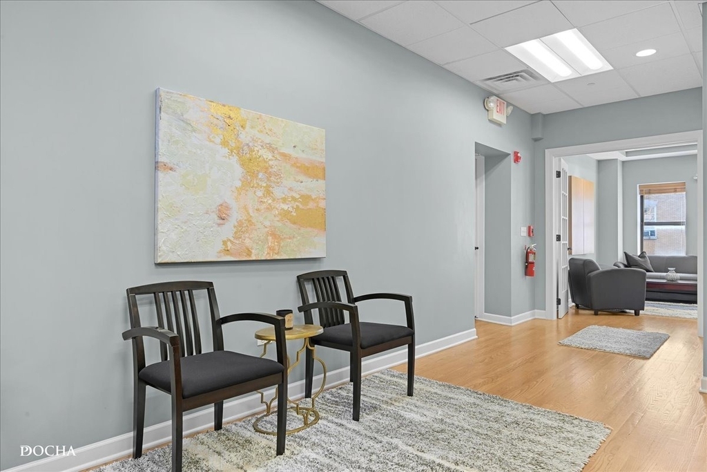 202 W Main Street - Photo 2