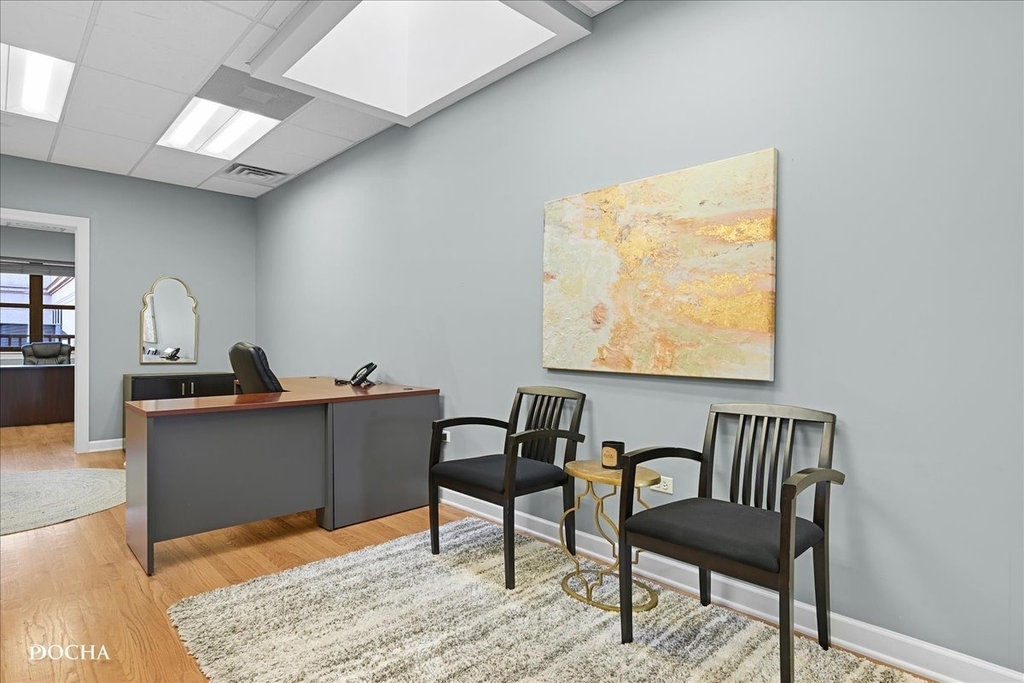 202 W Main Street - Photo 5