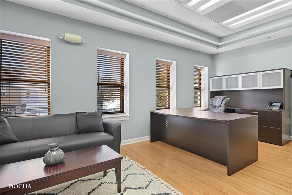 202 W Main Street - Photo 15