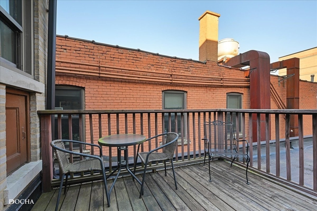 202 W Main Street - Photo 14