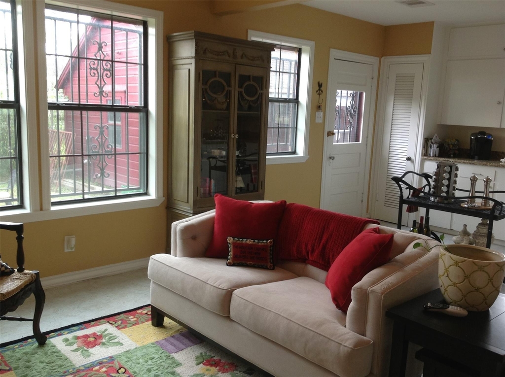 704 Sue Street - Photo 14