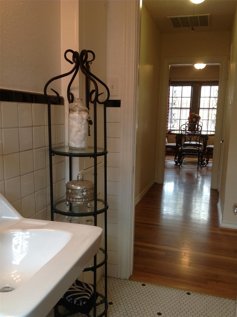704 Sue Street - Photo 21