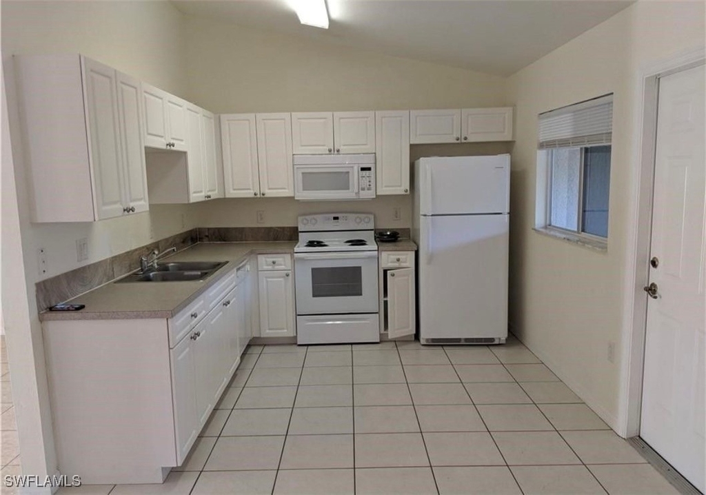 2806/2804 Hawalaska Street - Photo 1