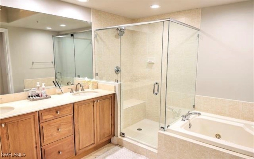 2738 Tiburon Boulevard E - Photo 3
