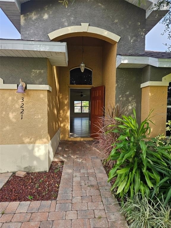 3221 Sw Santa Barbara Pl - Photo 1