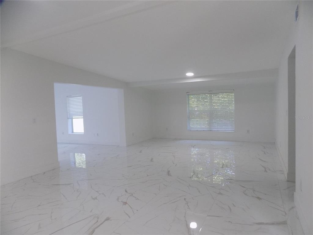 1511 E Horatio Avenue - Photo 2
