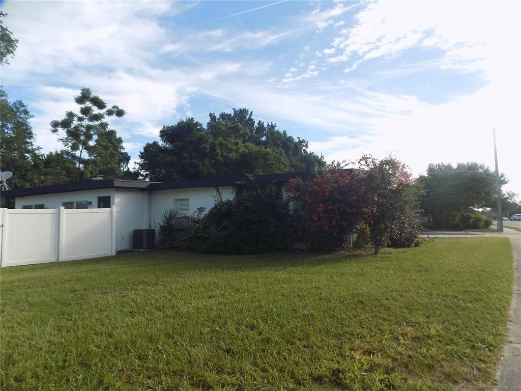 1511 E Horatio Avenue - Photo 1
