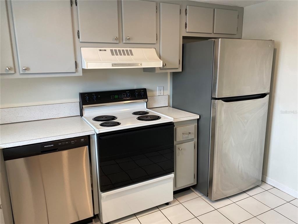 2727 75th Street W - Photo 1