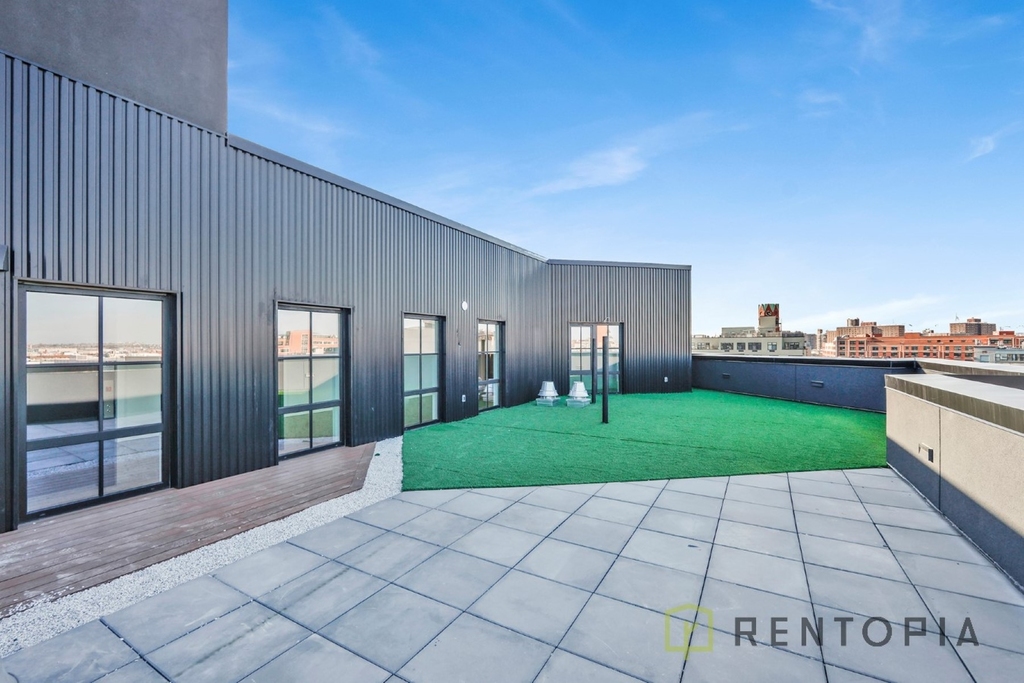 668 Bushwick Avenue - Photo 7