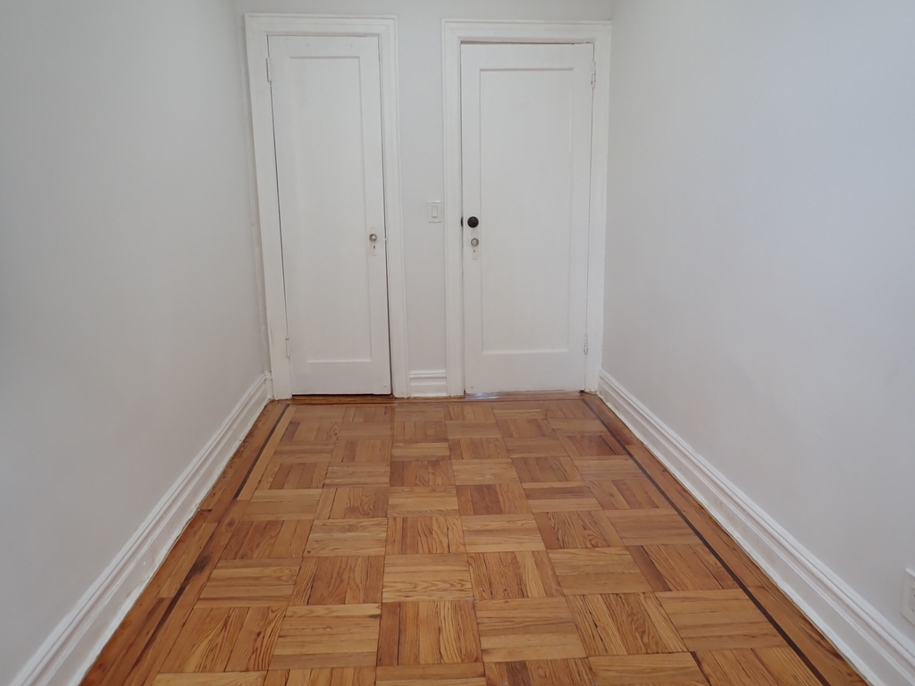 663 East 94th Street - Photo 5