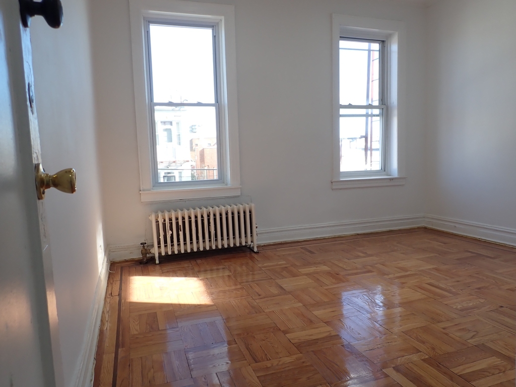 663 East 94th Street - Photo 9