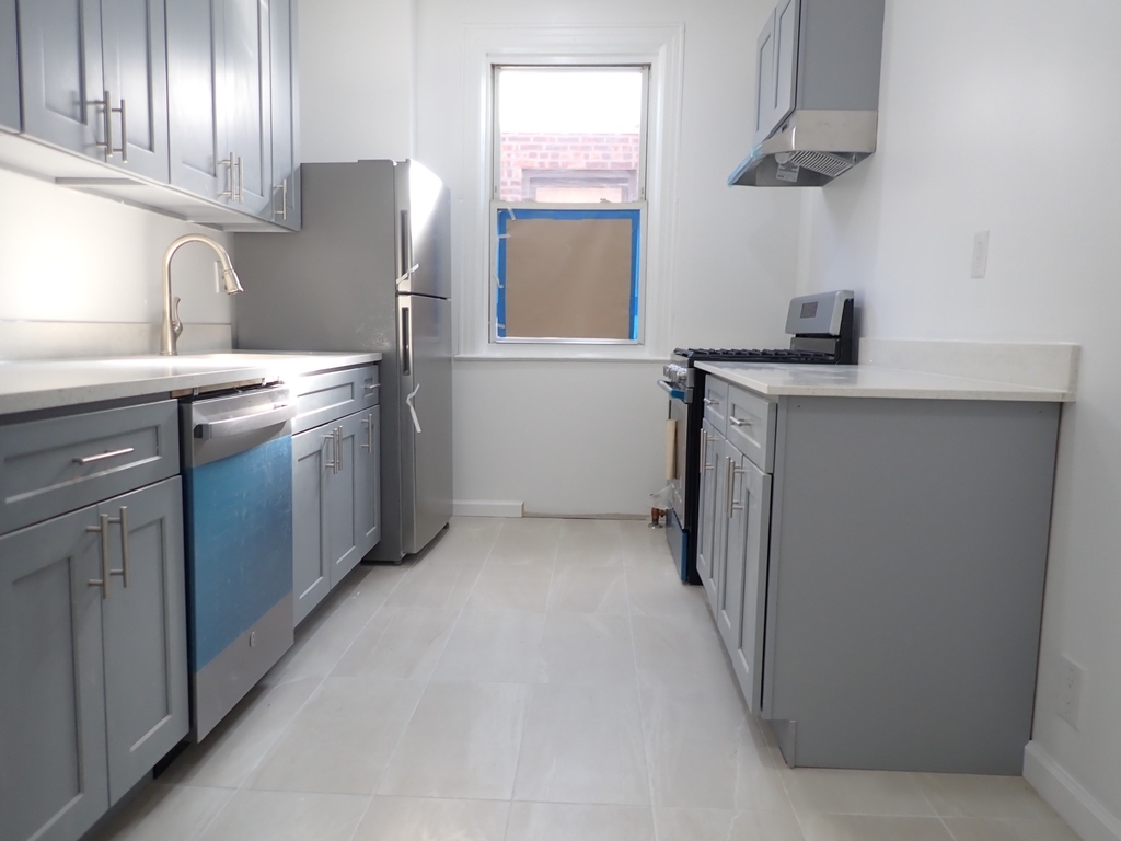 663 East 94th Street - Photo 8