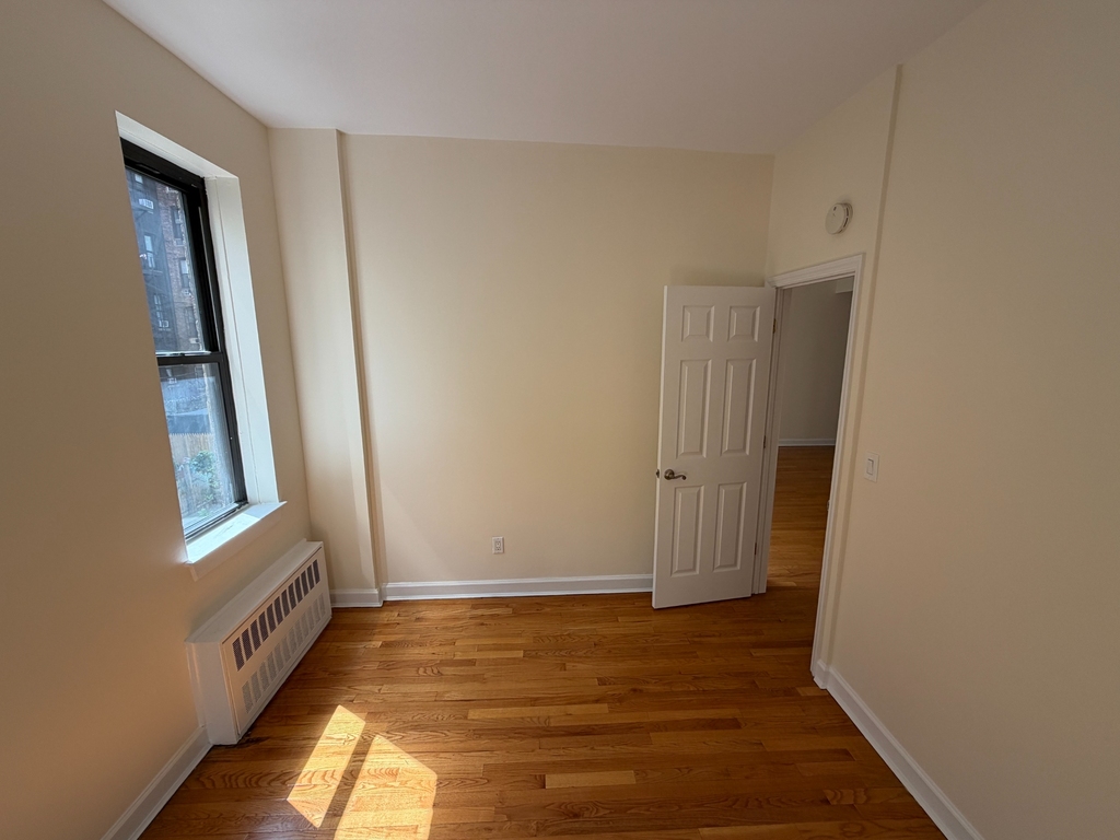 East 91st Street - Photo 0