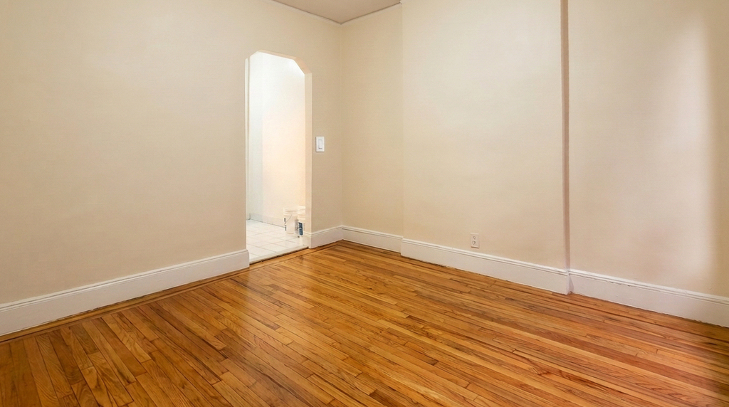 2nd Avenue - Photo 2