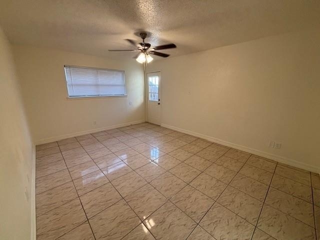 762 E Pecan Street - Photo 3