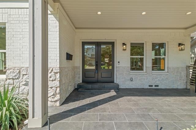 6255 Belmont Avenue - Photo 2