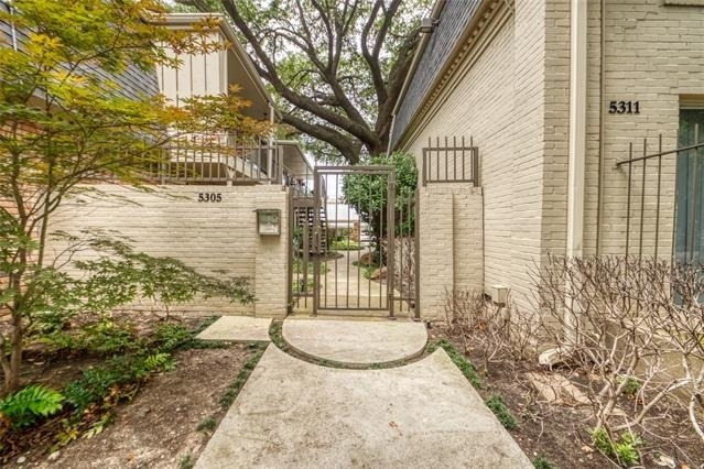 5315 Fleetwood Oaks Avenue - Photo 12