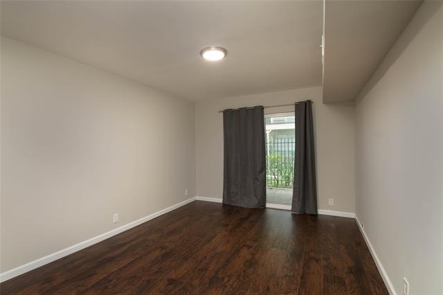 5315 Fleetwood Oaks Avenue - Photo 5