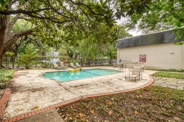 5315 Fleetwood Oaks Avenue - Photo 13