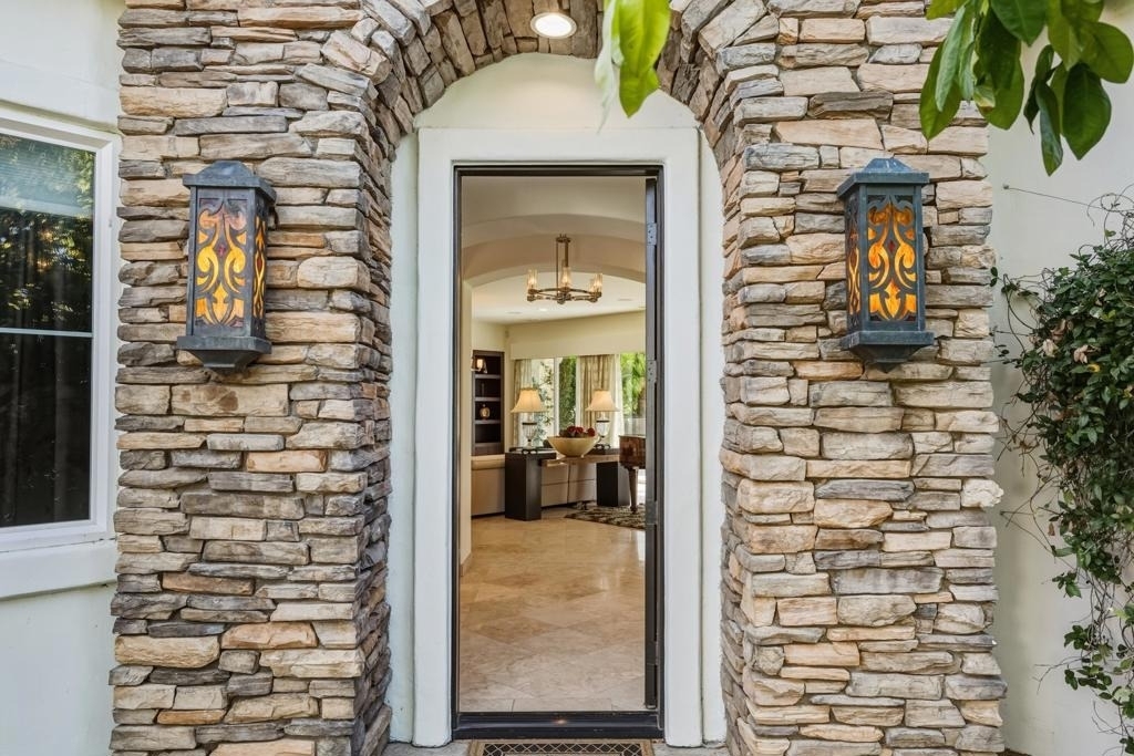 45737 Club Drive - Photo 4