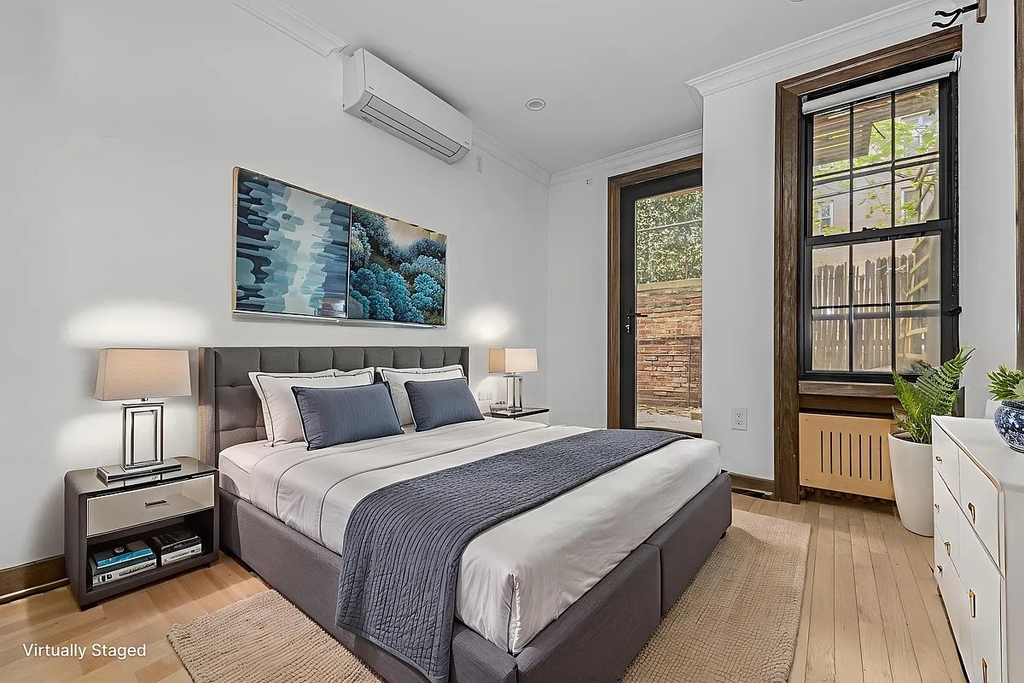 121 East 37th Street - Photo 2