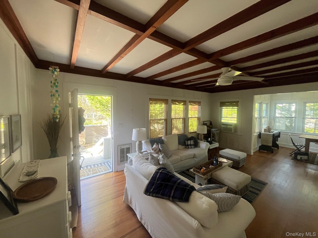 22 Crescent Avenue - Photo 1