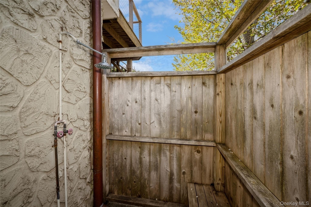 155 Essex Street - Photo 10