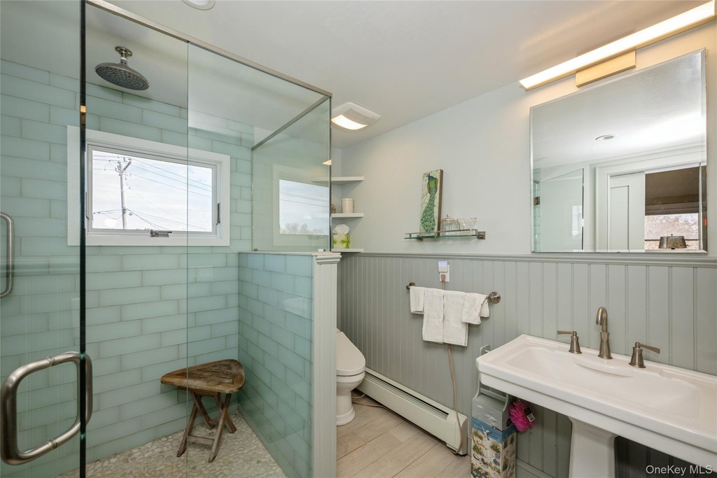 155 Essex Street - Photo 8