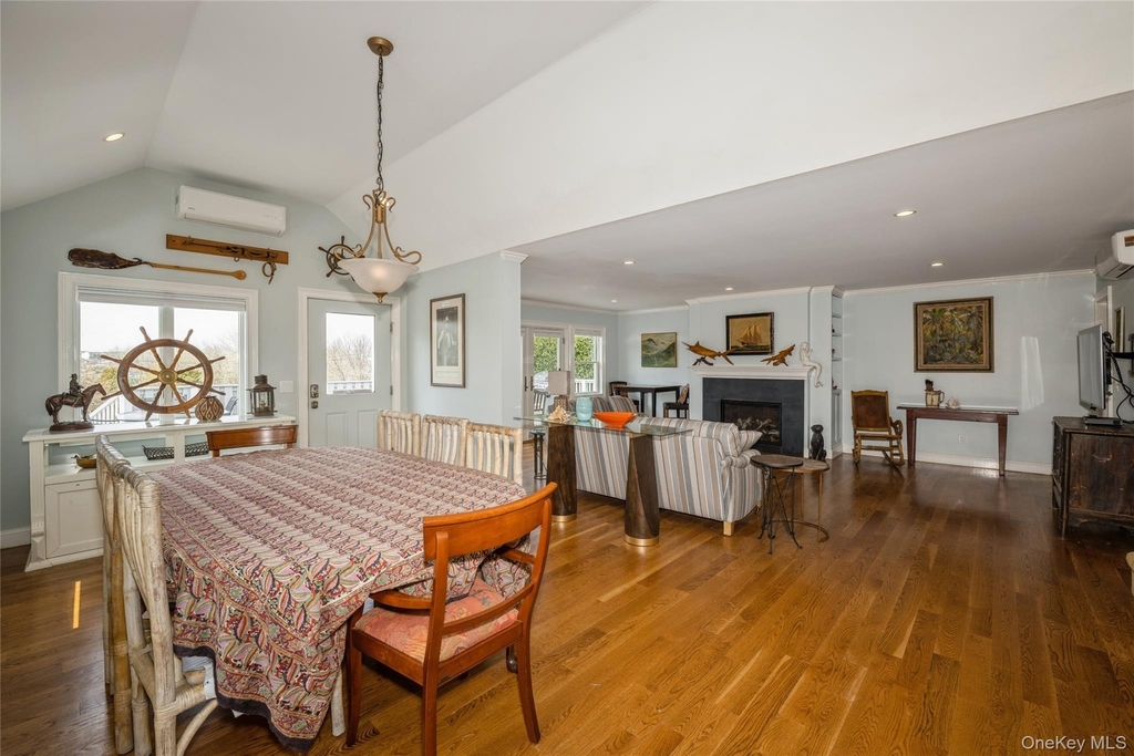 155 Essex Street - Photo 3
