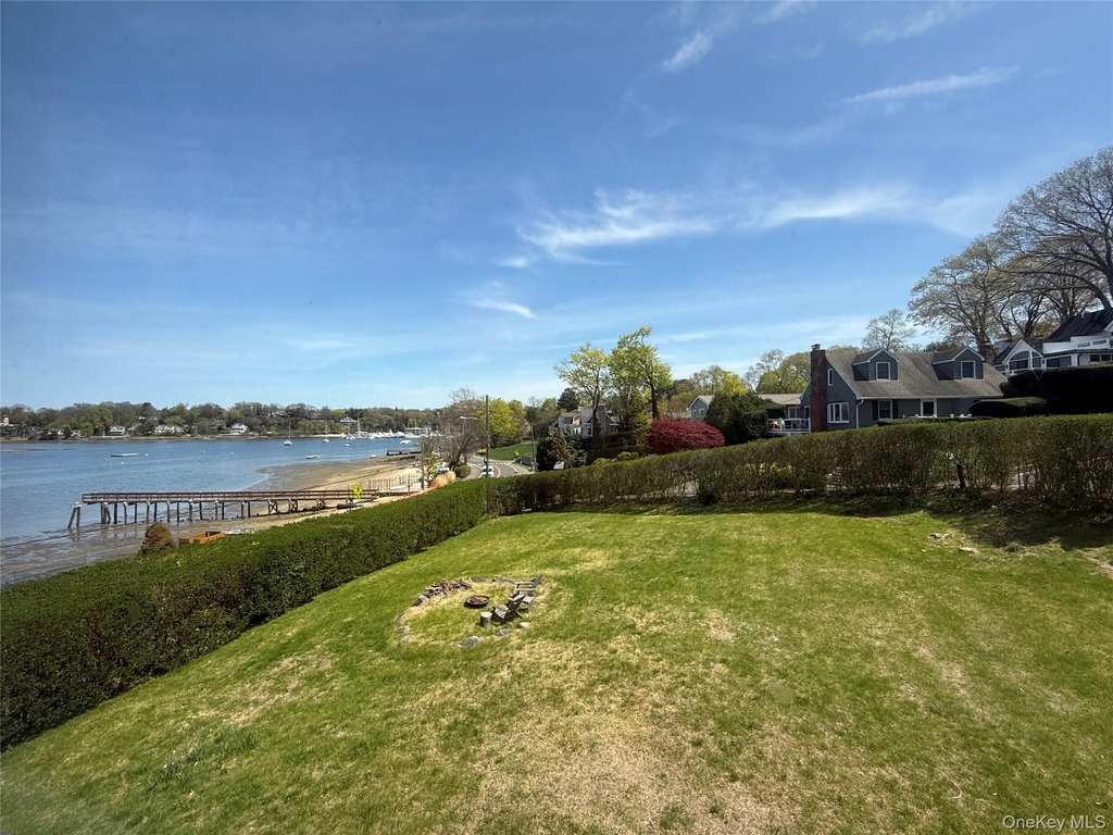 293 W Shore Road - Photo 0