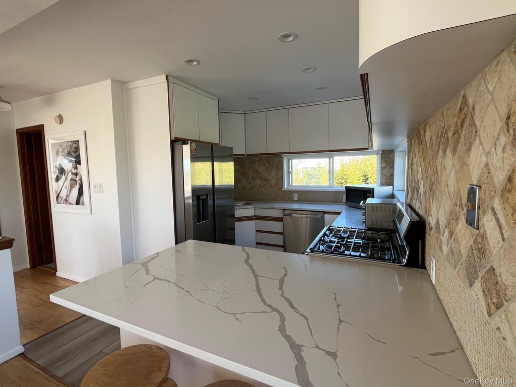 150 Clipper Roadway - Photo 5