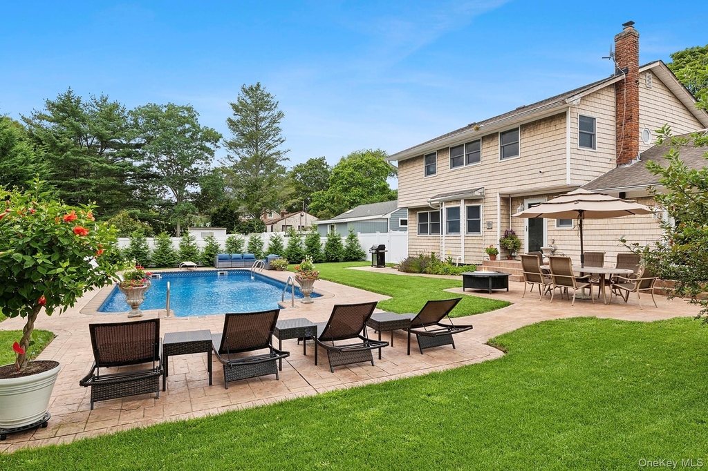 48 Fanning Avenue - Photo 2
