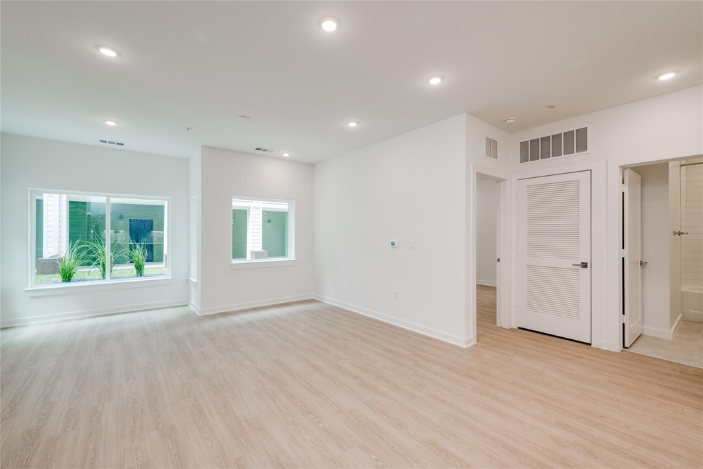 4802 S Congress Ave - Photo 15