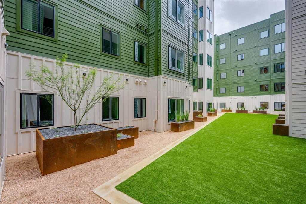 4802 S Congress Ave - Photo 24