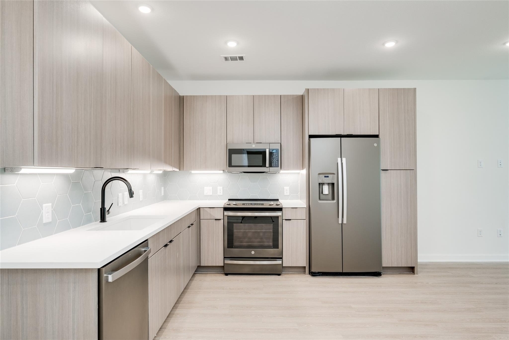4802 S Congress Ave - Photo 1