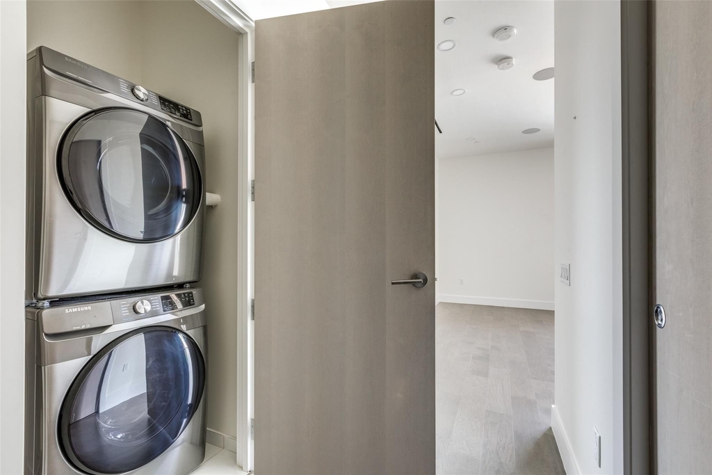 123 Lexington Ave - Photo 9