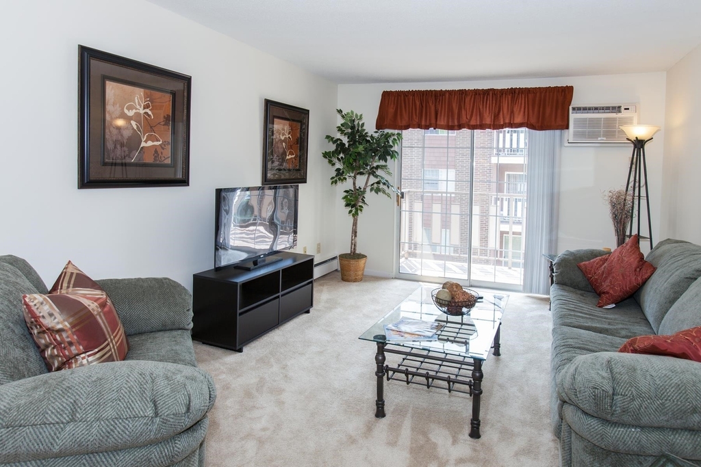 21 West River - Photo 3
