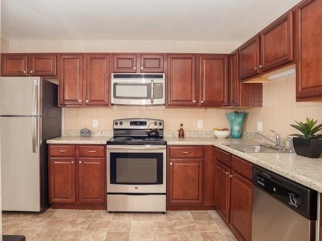 25 Greenview - Photo 2